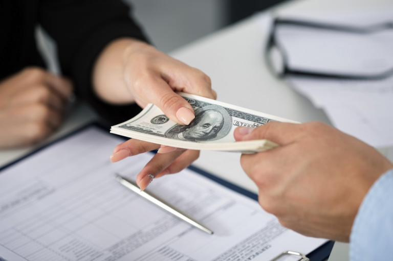 How to Avoid the Merchant Cash Advance Trap and Find the Right Resolution